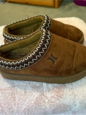 Hurley Kids Brown Slip-On Cozy Slippers